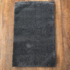 Plush Gray Bath Mat